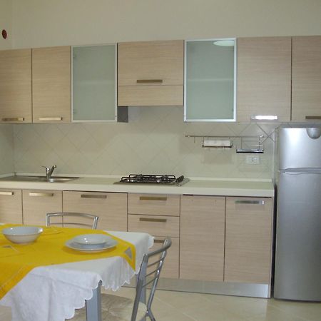 Residence Cleo Llido Degli Estensi Zewnętrze zdjęcie